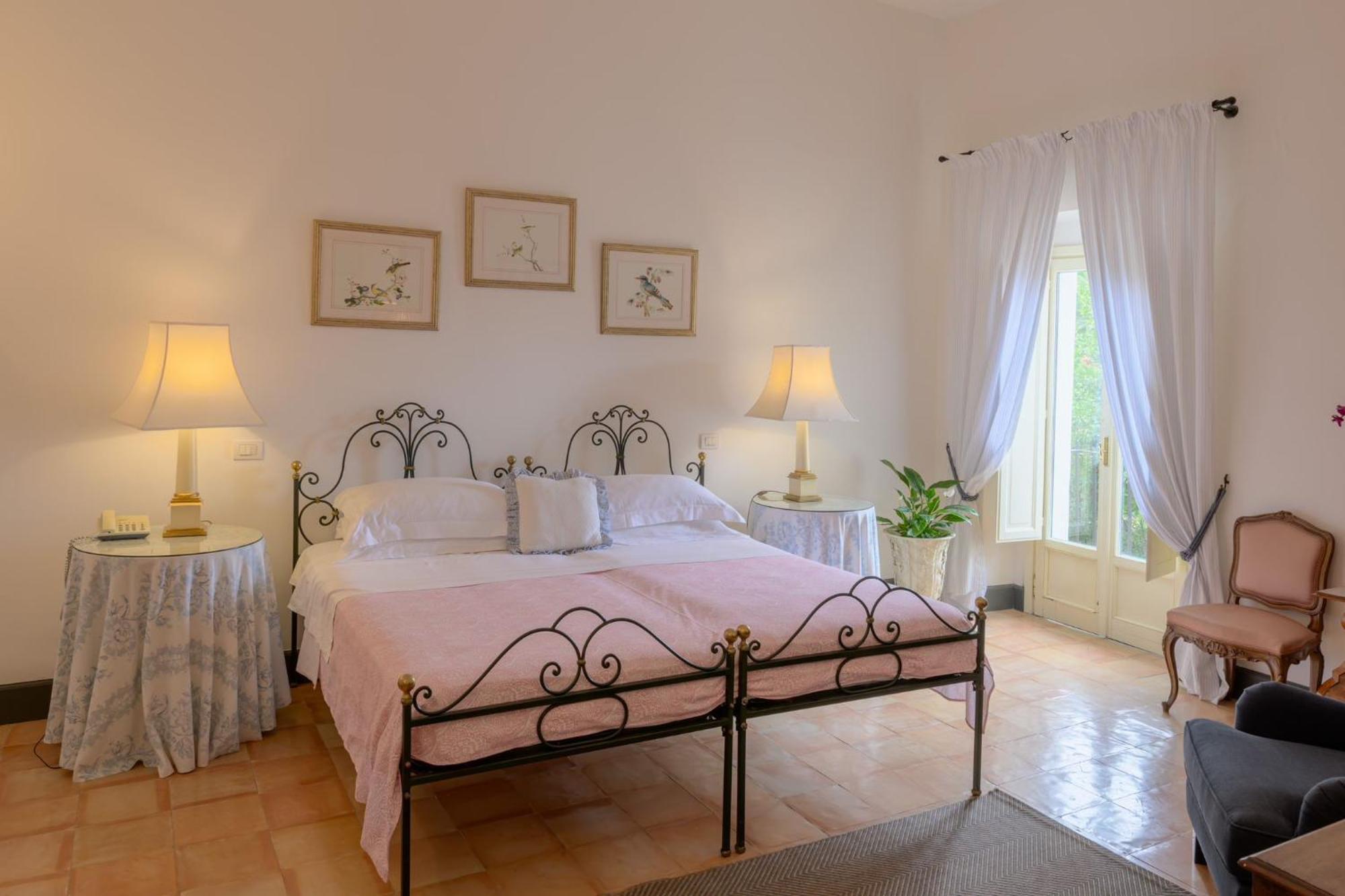 Palazzo Belmonte Otel Santa Maria di Castellabate Dış mekan fotoğraf